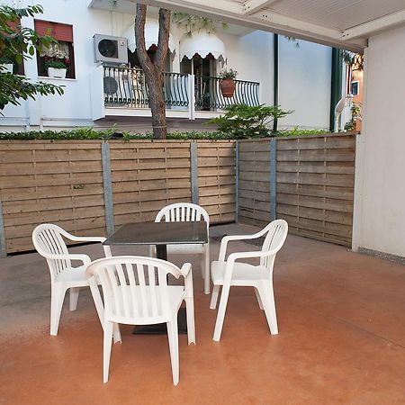 Residence Ca D'Oro ลิโดดิเยโซโล ภายนอก รูปภาพ