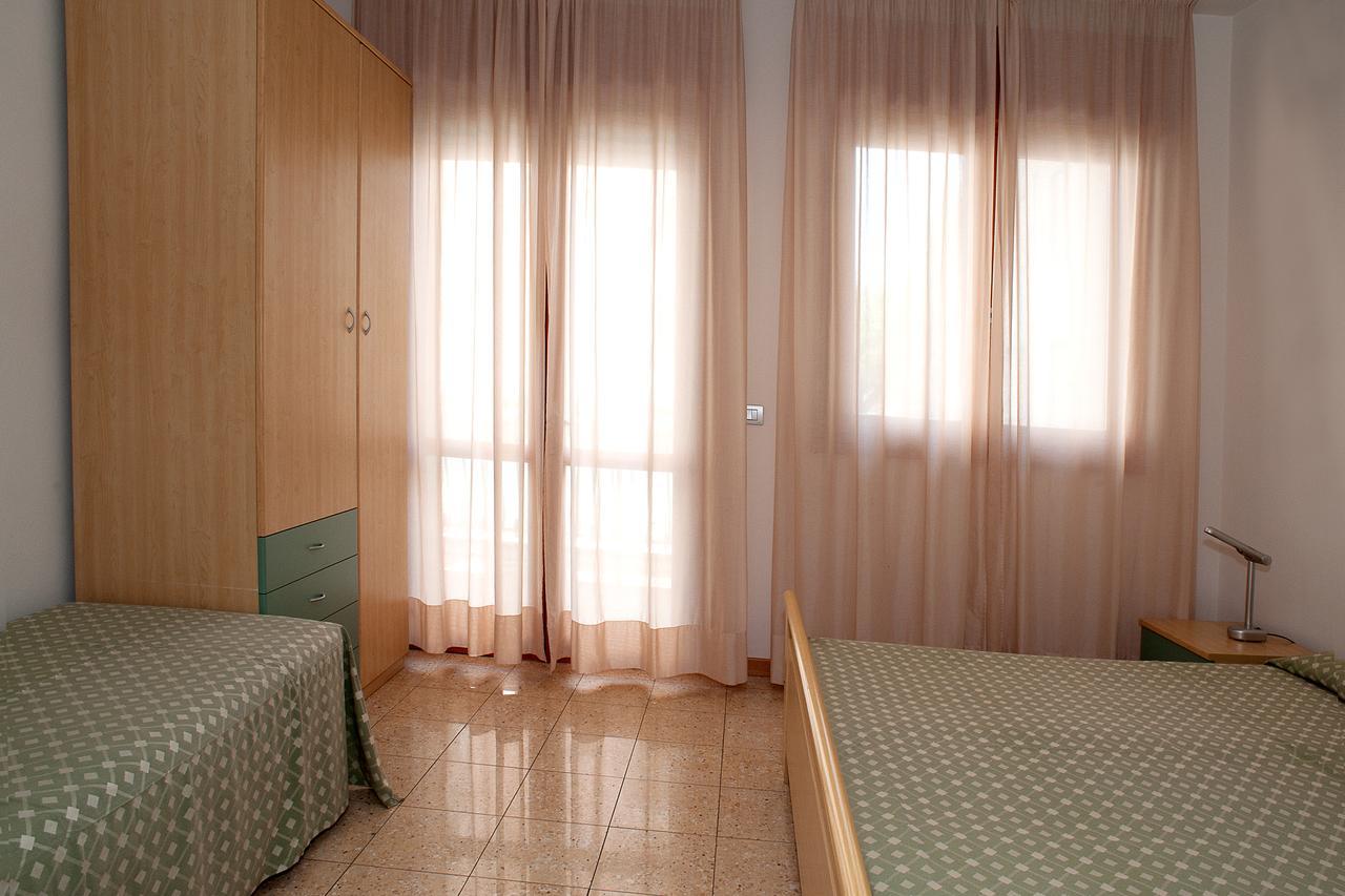 Residence Ca D'Oro ลิโดดิเยโซโล ภายนอก รูปภาพ