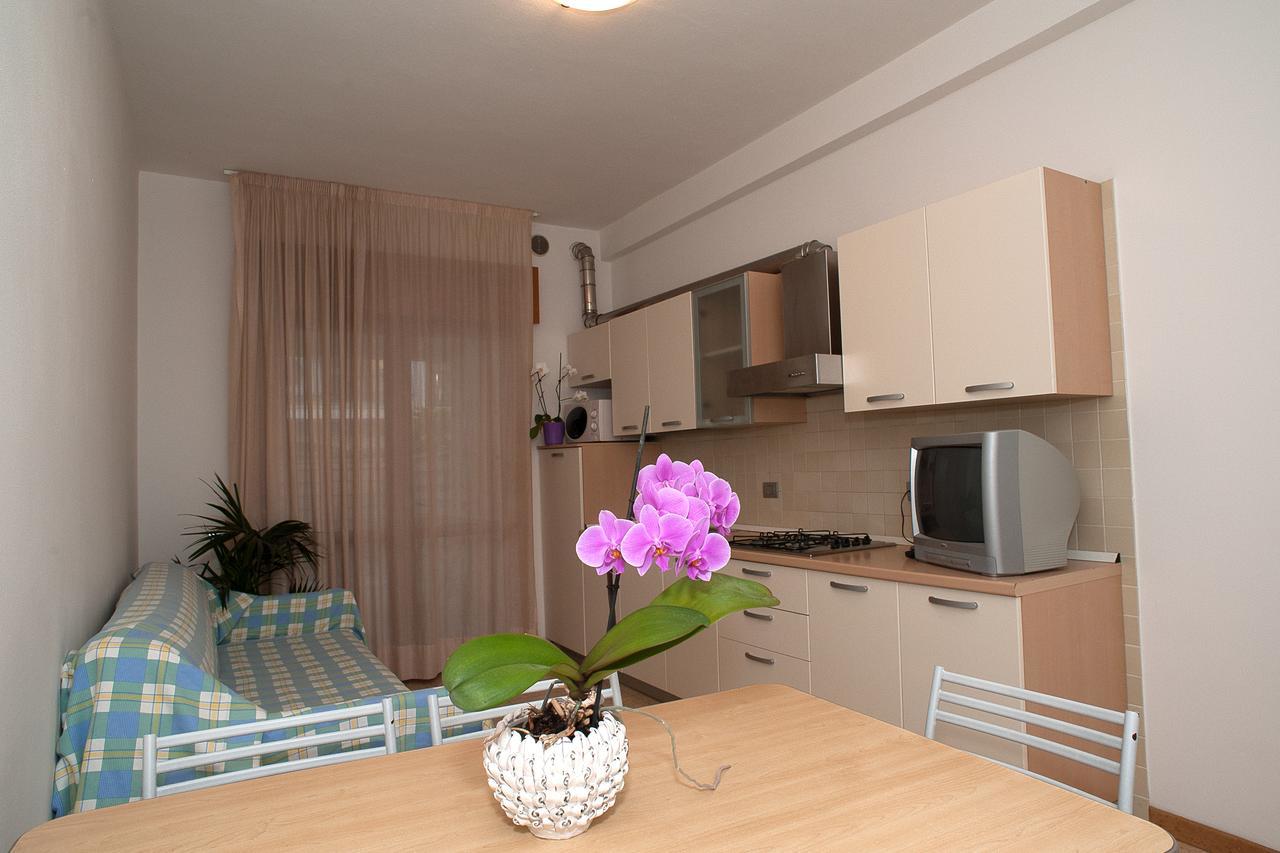 Residence Ca D'Oro ลิโดดิเยโซโล ภายนอก รูปภาพ